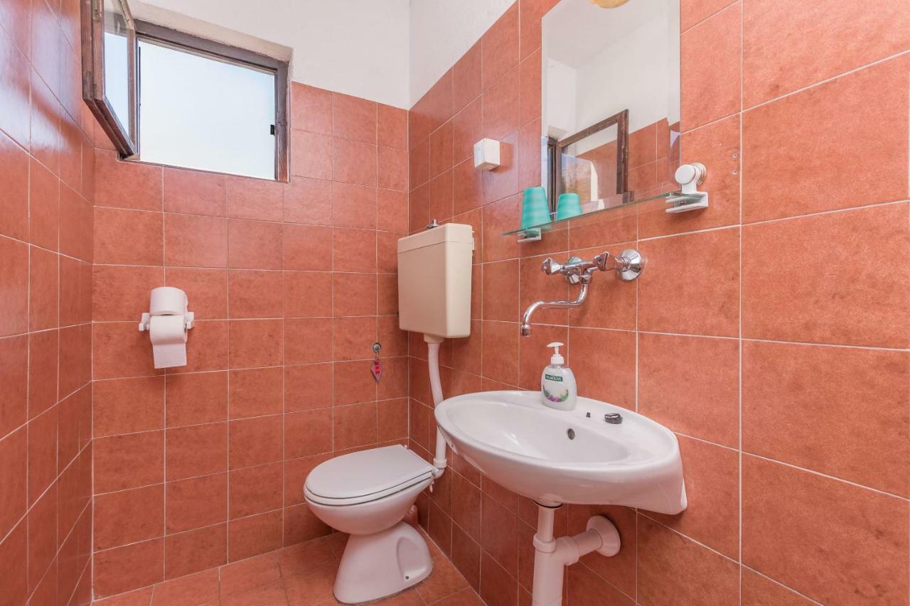 Apartments Ksenia Локва-Рогозница Экстерьер фото