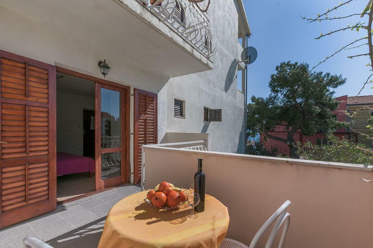 Apartments Ksenia Локва-Рогозница Экстерьер фото